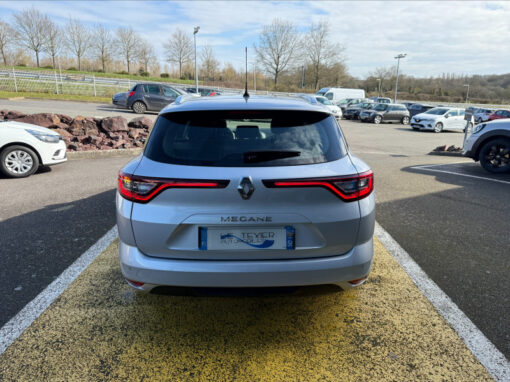 RENAULT MEGANE IV ESTATE 1.5 BLUE DCI 115CH BUSINESS - 20 – Image 4