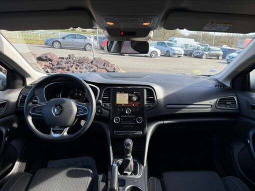 RENAULT MEGANE IV ESTATE 1.5 BLUE DCI 115CH BUSINESS - 20 – Image 10